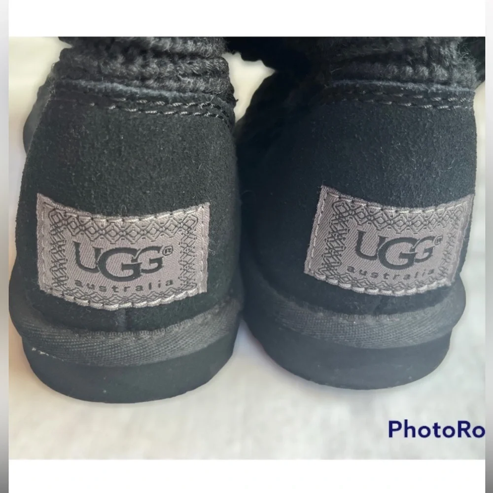 UGG Cardy All Black Boots
